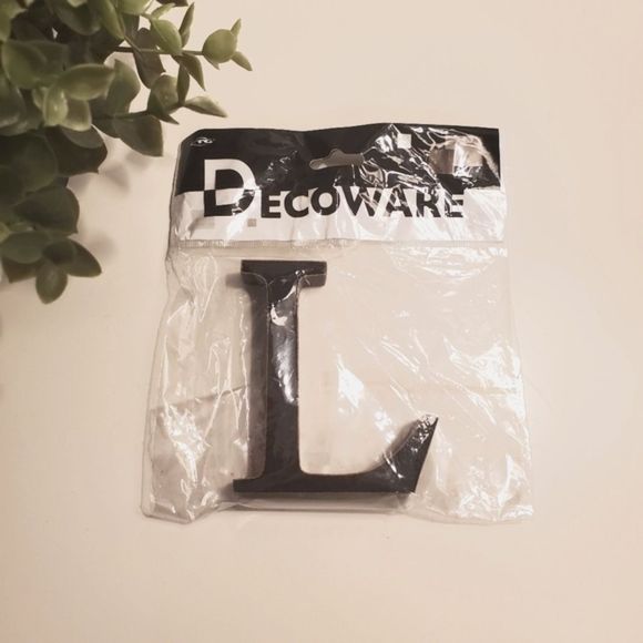 $3 🌟Add On, Letter L, dark brown, wood - Picture 1 of 5